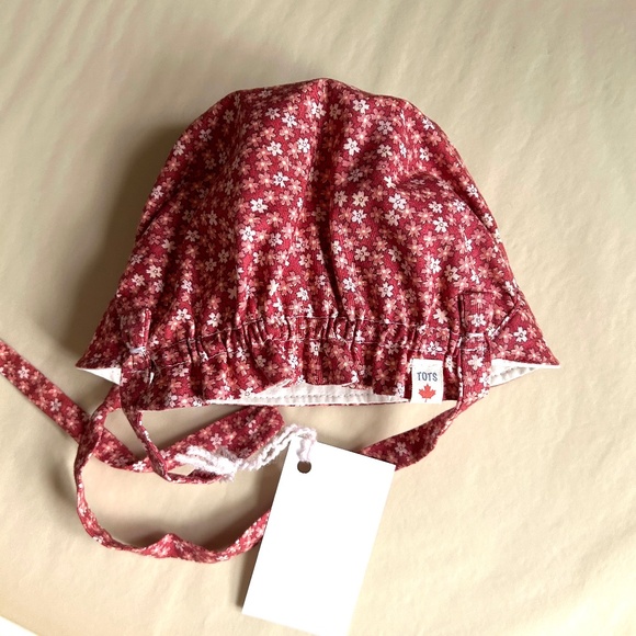 Red Floral Pioneer Bonnets, 2 Sizes Prairie Girl Style, Thimbleberries Design - Picture 5 of 10